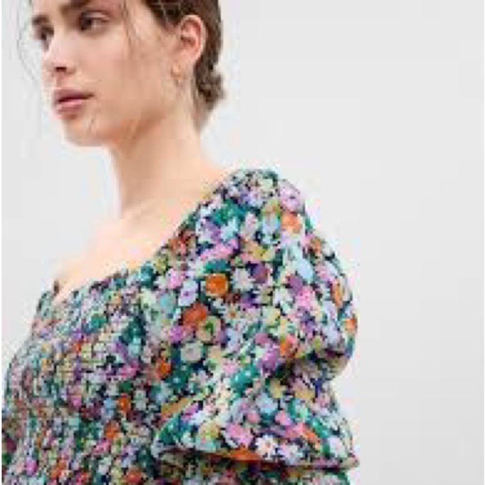 GAP Smocked Floral Square-Neck Top - Multicolor and balloon sleeves